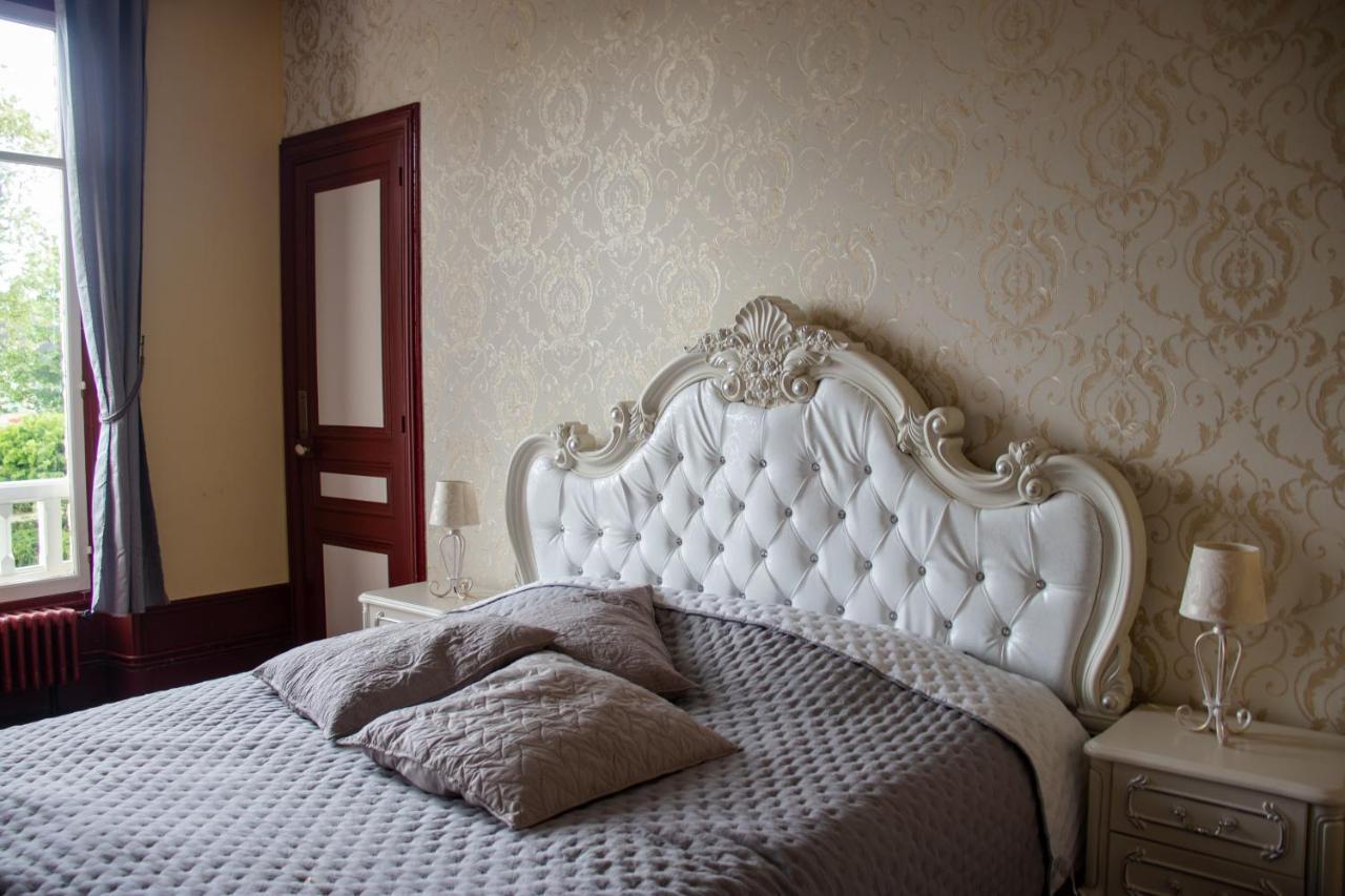 Le Pavillon De St Agnan Hotel Hautefort Екстериор снимка