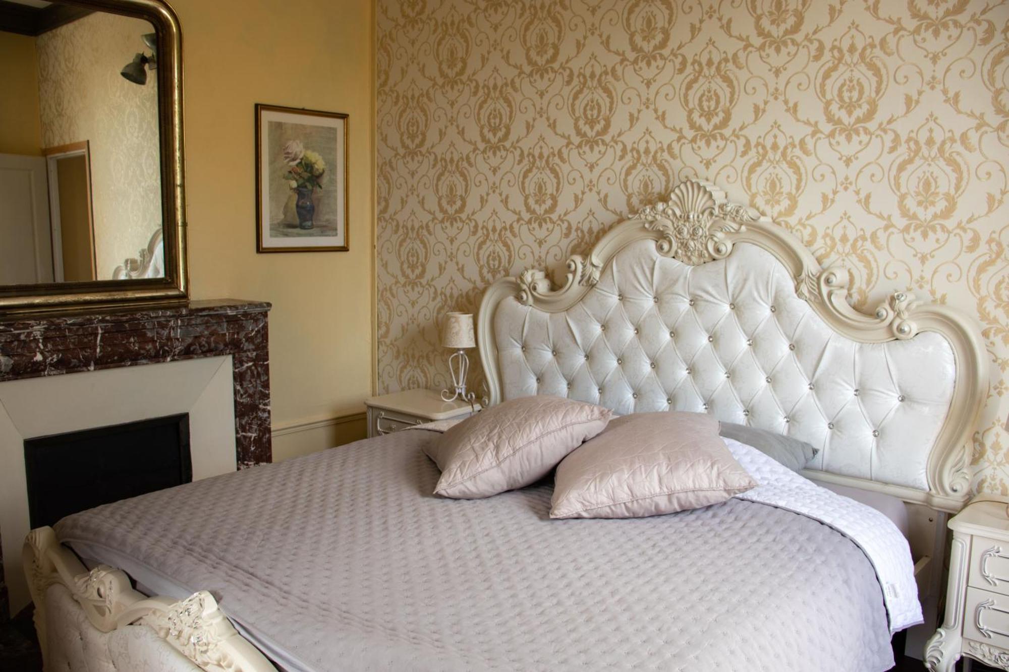 Le Pavillon De St Agnan Hotel Hautefort Екстериор снимка