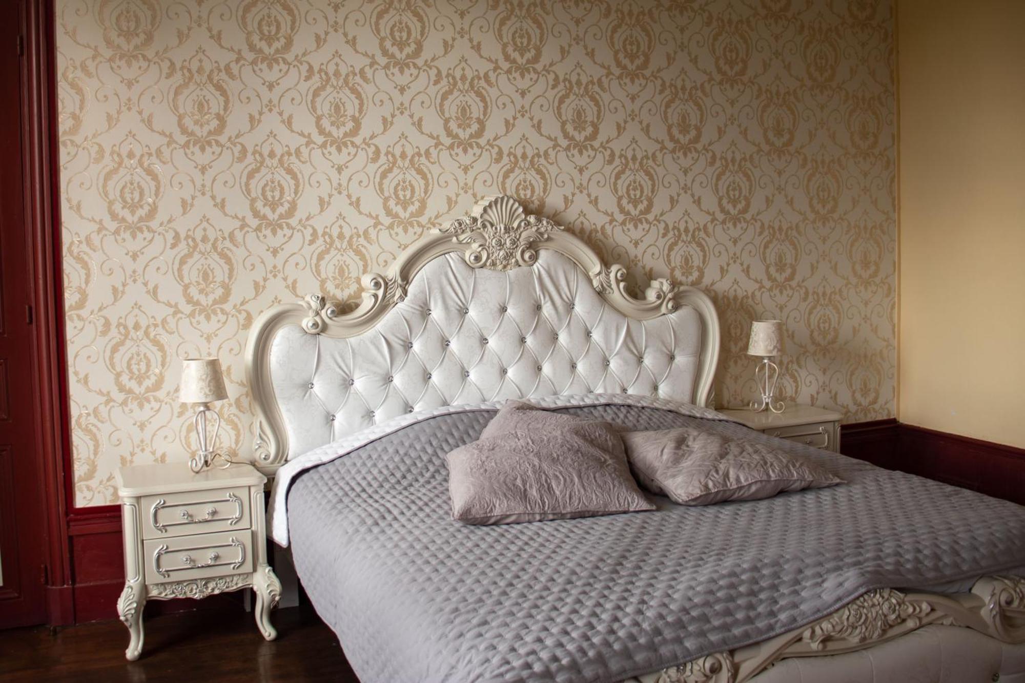 Le Pavillon De St Agnan Hotel Hautefort Екстериор снимка