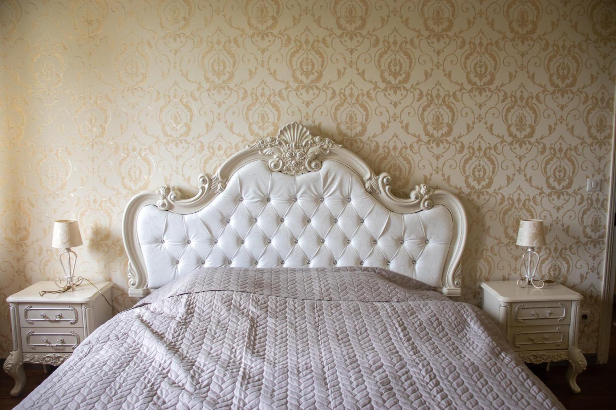 Le Pavillon De St Agnan Hotel Hautefort Екстериор снимка
